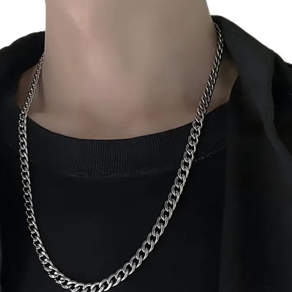 Stainless steel Necklace 22 inches